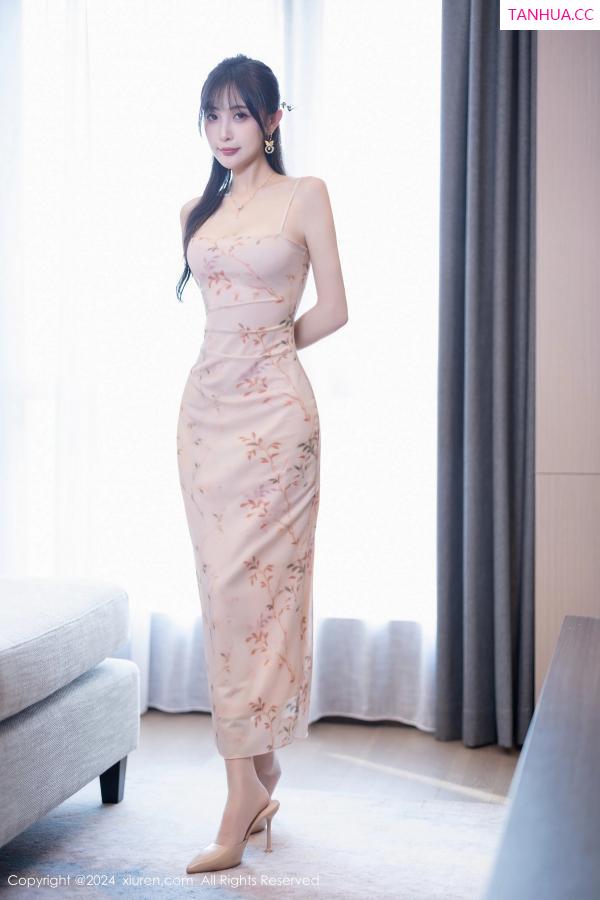 林星阑  [XiuRen]高清写真图 2024.06.11 No.8682 林星阑 丝袜美腿第2张图片